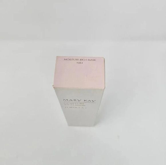 Mary Kay 4 ounce Moisture Rich Mask Formula 1 - Picture 2 of 5